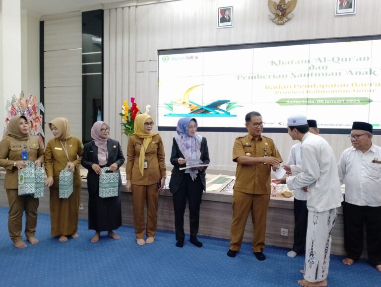 Pemprov Kaltim Bersama Bapenda Kaltim Gelar syukuran Atas Hasil Pendapatan Daerah, Senin (6/1/2024).