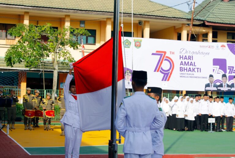 Peringatan HAB ke-79 Kemenag yang digelar di MTsN Samarinda, Jalan. Harmonika, pada Jumat (3/1/2025)