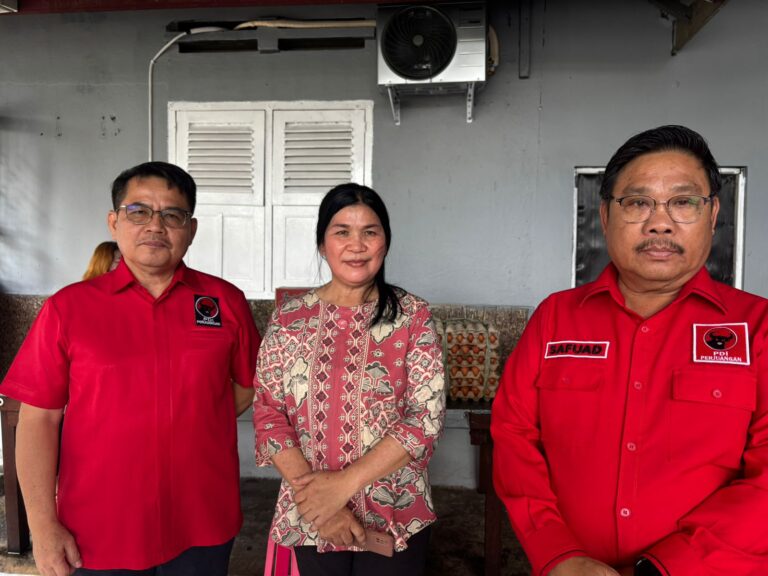 DPD PDI Perjuangan Kaltim, mengunjungi Yayasan Joint Adulam Ministry Samarinda (JAMS) dalam rangka HUT ke-52.