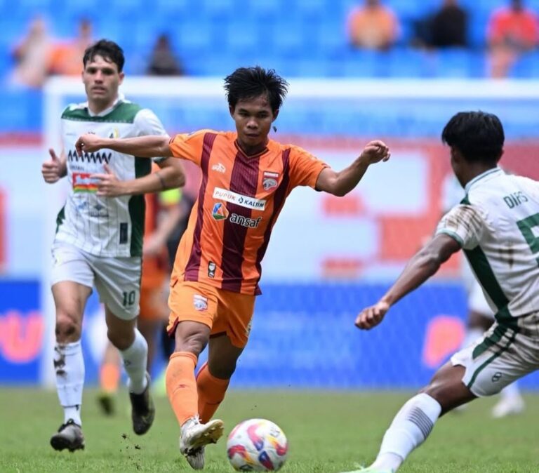 Pertandingan Borneo FC Samarinda melawan PSS Sleman.(Ist)